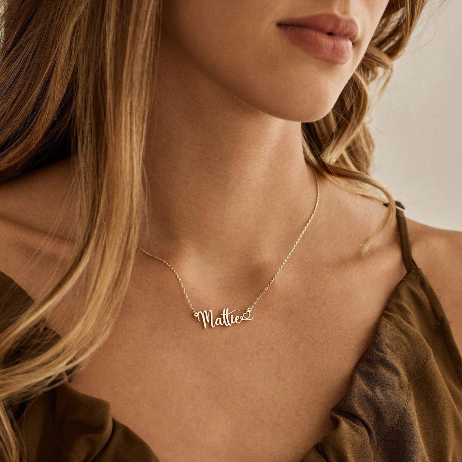 LoveScript Name Necklace | Madarax Store