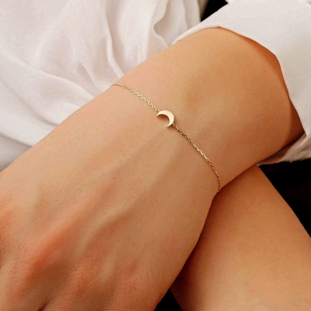 Dainty Crescent Moon Bracelet - Minimalist Luna Charm | Madarax Store